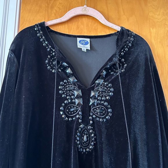 Women’s top Diane Gilman size medium like new - Picture 2 of 4